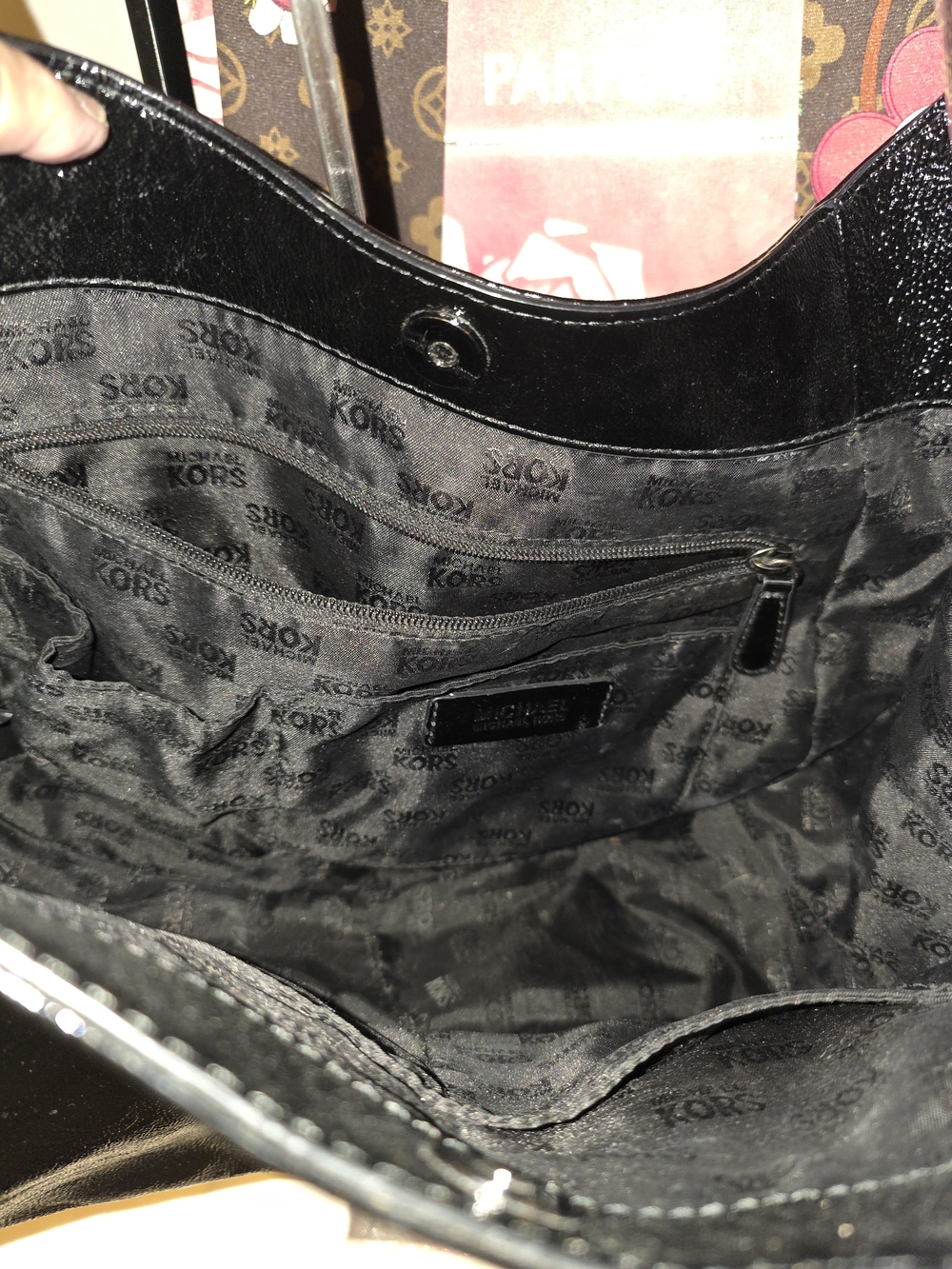 Michael Kors Black Patent Leather Shoulder Hobo - Picture 7 of 10